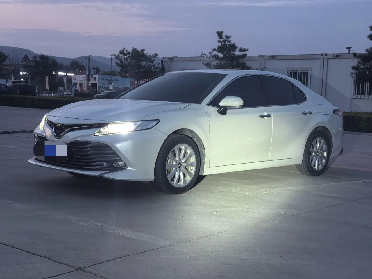 Open image lightbox: Toyota 2021 Camry 2.0G Stepless Deluxe Edition Automatic Gear