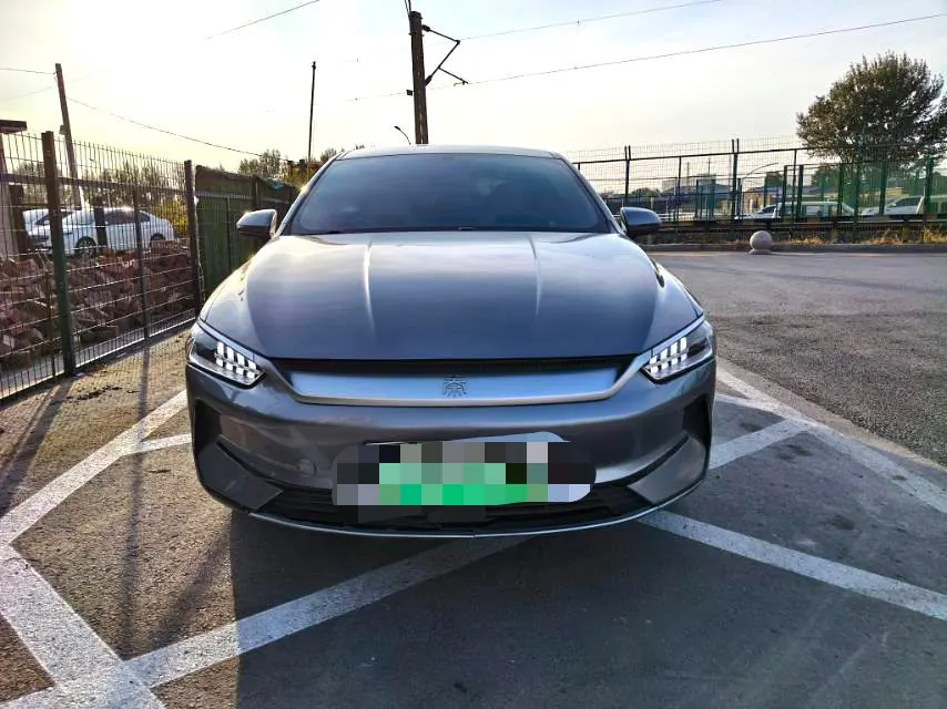 BYD 2023 Qin PLUS EV 420KM Champion Edition Exceed Automatic Gear 2