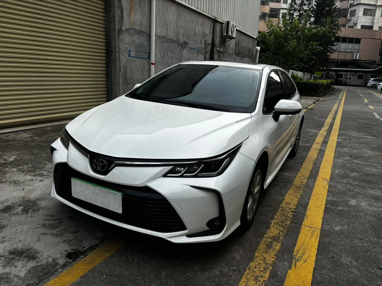 Open image lightbox: Toyota 2023 corolla 1.2T stepless elite version of automatic gear