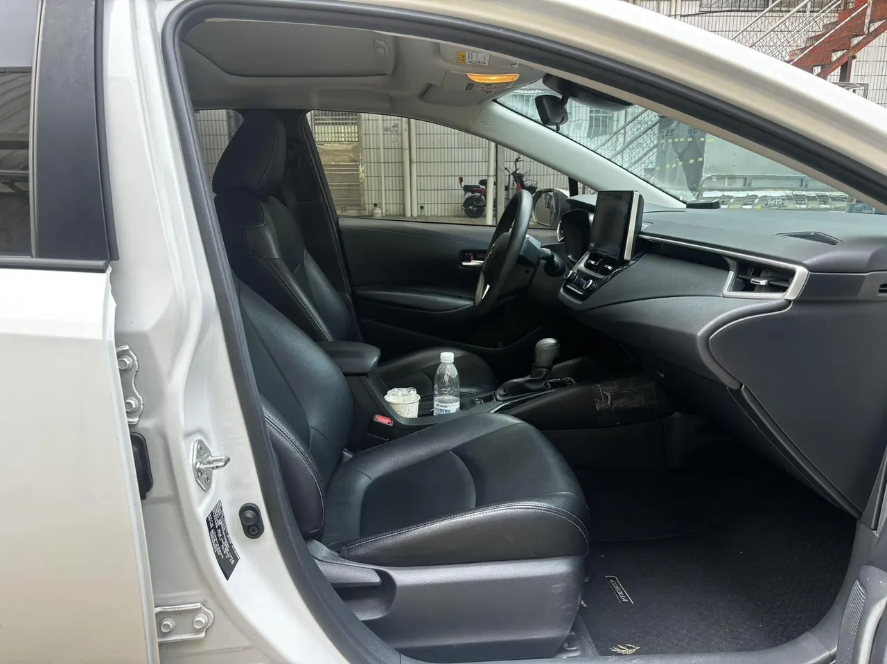 Toyota 2023 corolla 1.2T stepless elite version of automatic gear 5