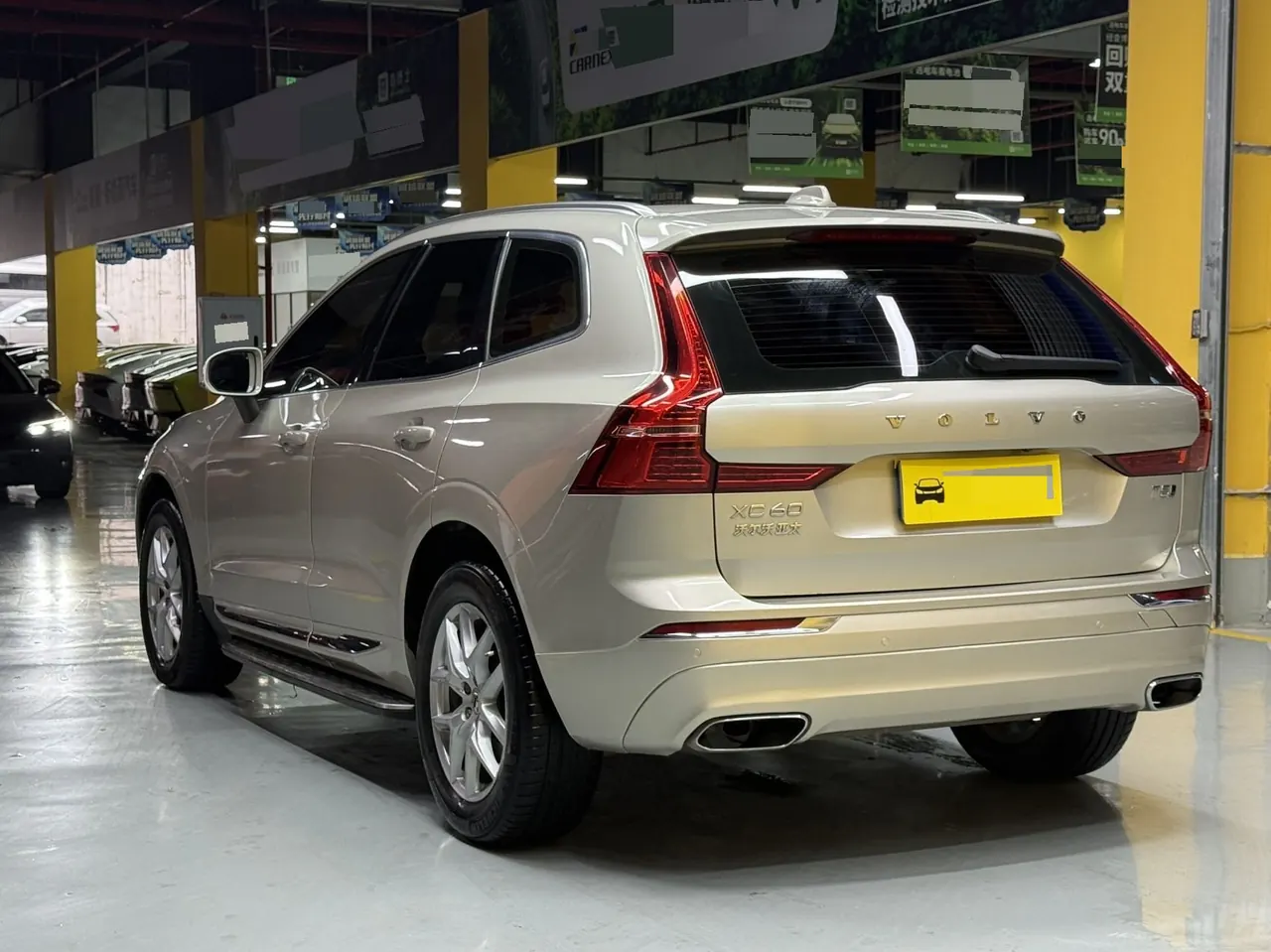 Volvo 2021 XC60 2.0T T5 4-wheel drive smart luxury automatic gear 9