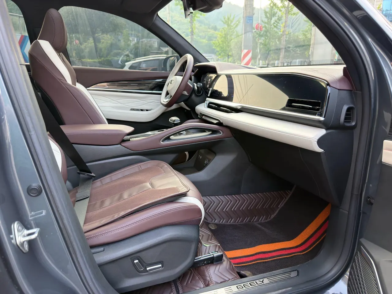Geely 2021 XingyueL (Monjaro) 2.0TD EVO two-wheel drive distinguished automatic transmission 5