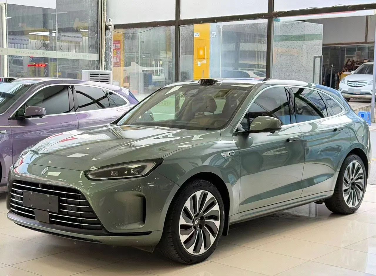 Open image lightbox: AITO 2023 AITO M5 extended range four-wheel drive intelligent driving version automatic gear