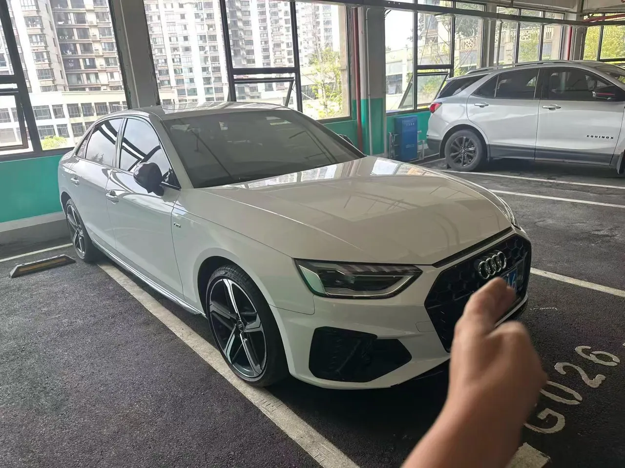 Audi 2023 A4L 2.0TFSI 40TFSI Deluxe Dynamic Automatic 2
