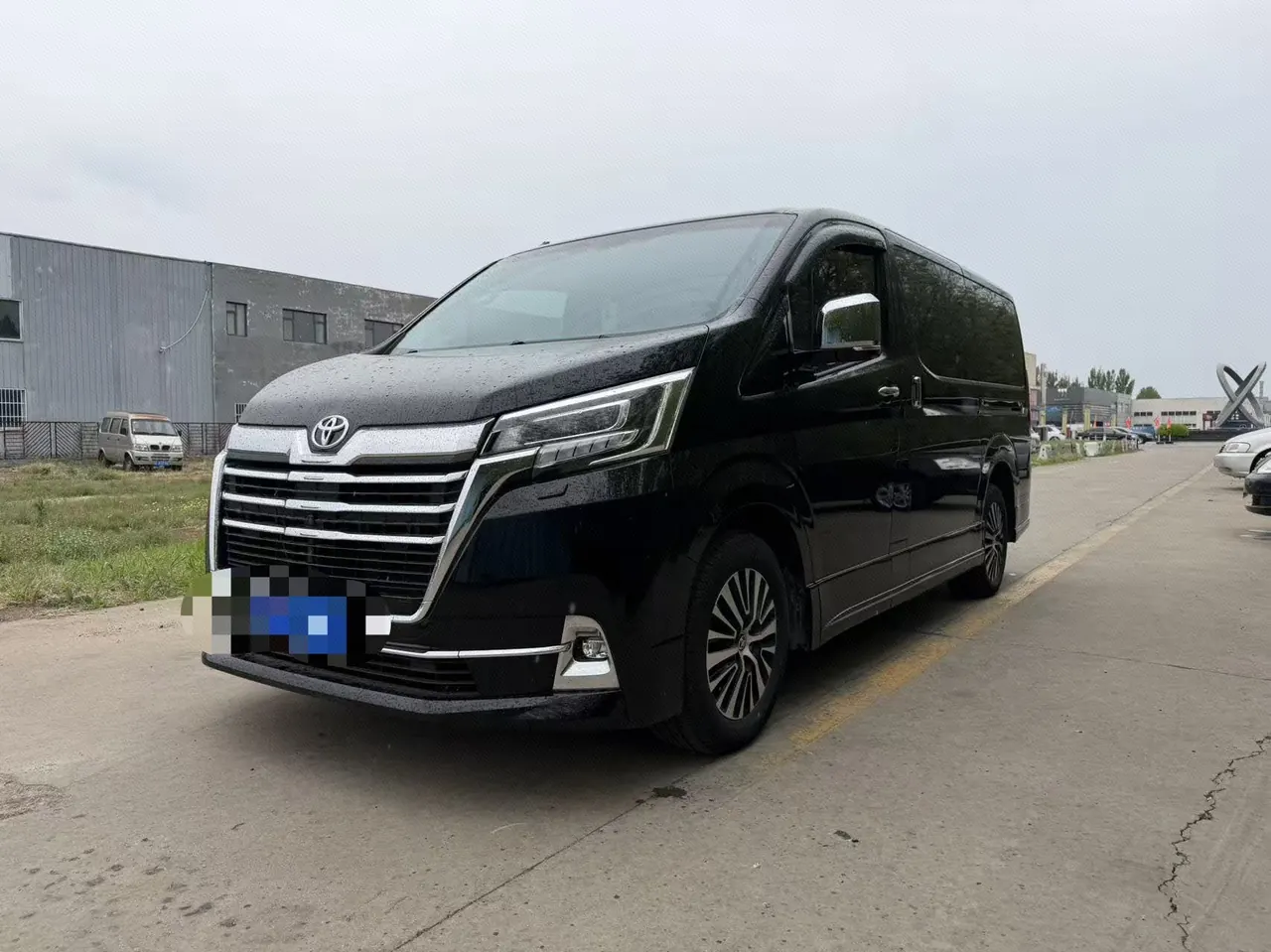Открыть галерею: Toyota Granvia (Imported) 2020 Granvia 3.5 Middle East Version Automatic
