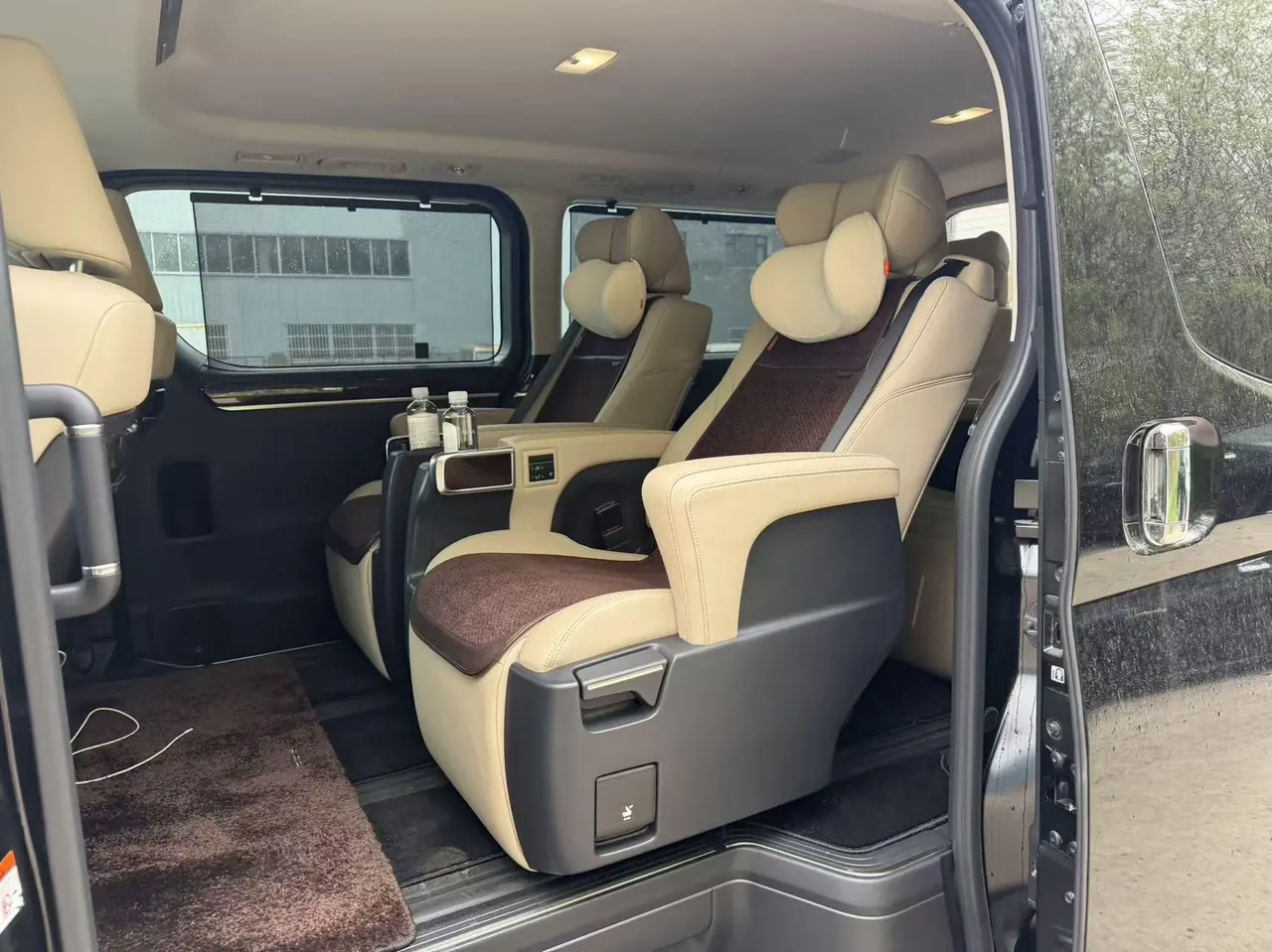 Toyota Granvia (Imported) 2020 Granvia 3.5 Middle East Version Automatic 3