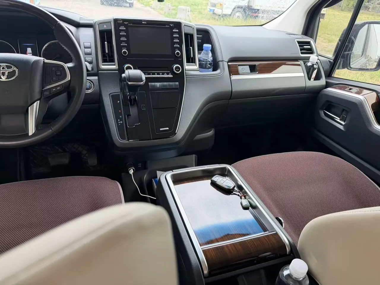Toyota Granvia (Imported) 2020 Granvia 3.5 Middle East Version Automatic 4