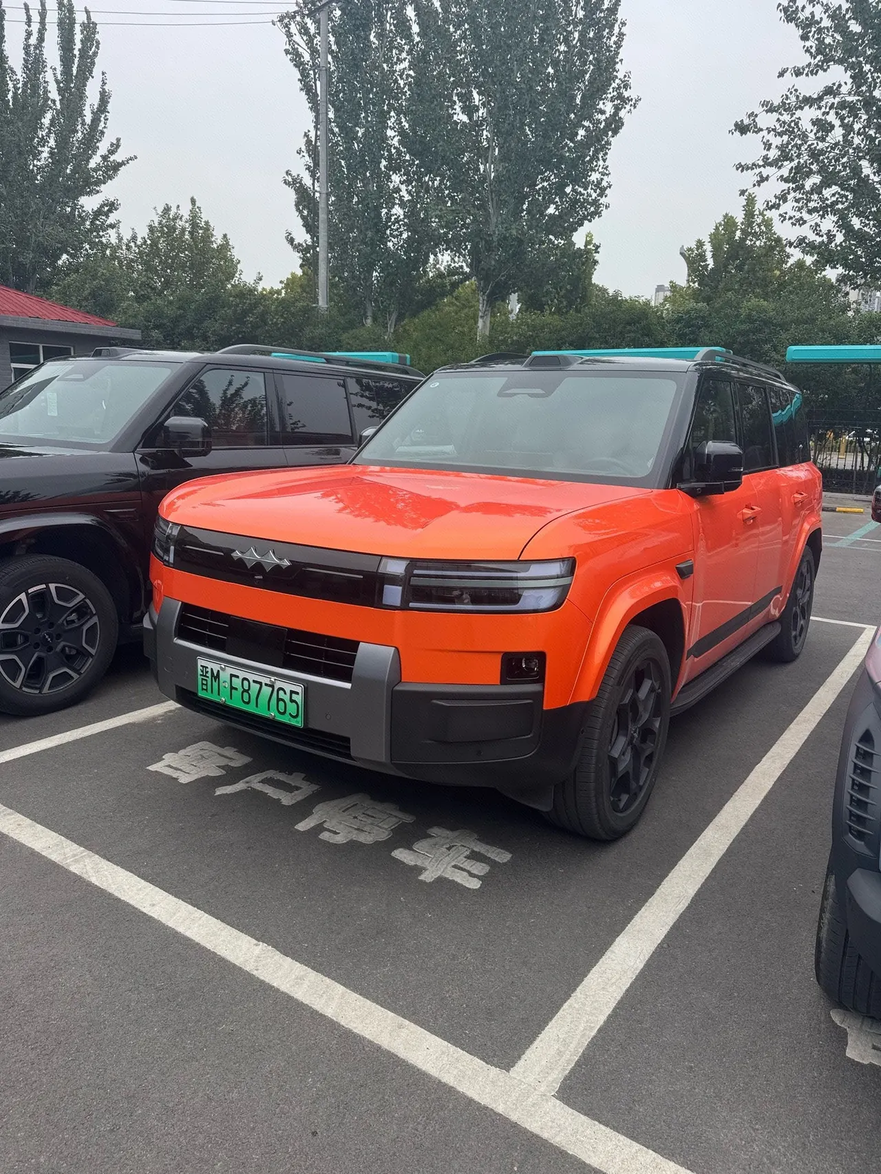 Open image lightbox: FangChengBao 2025 titanium 7 1.5T stepless 190KM four-wheel drive Ultra version of automatic gear