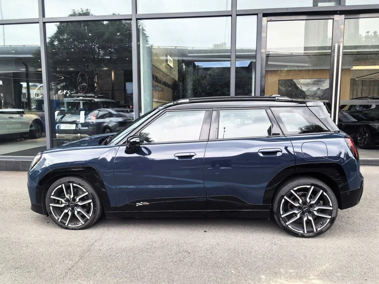 MINI 2025 Aceman SE Aceman SE Artist Automatic 3