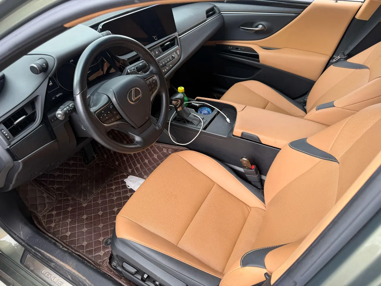 Lexus ES (Imported) 2023 ES200 2.0 Stepless Premium Edition Automatic Gear 4