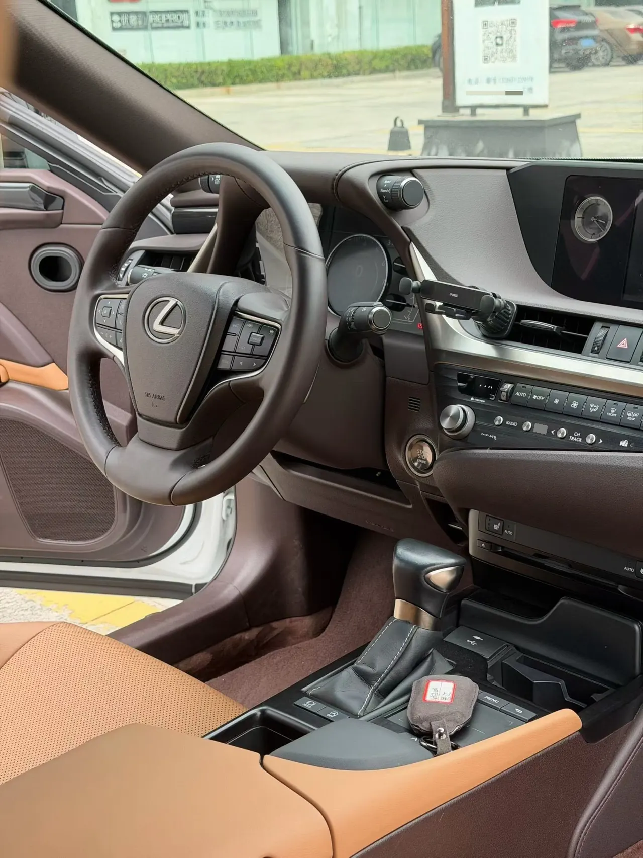 Lexus ES (Imported) 2020 ES200 2.0 Stepless Premium Edition Automatic Gear 6