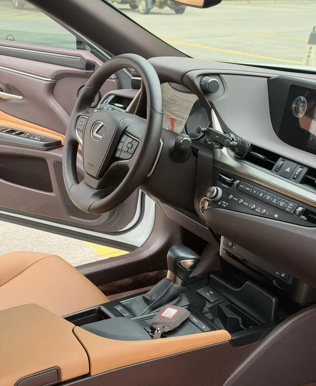 Lexus ES (Imported) 2020 ES200 2.0 Stepless Premium Edition Automatic Gear 8