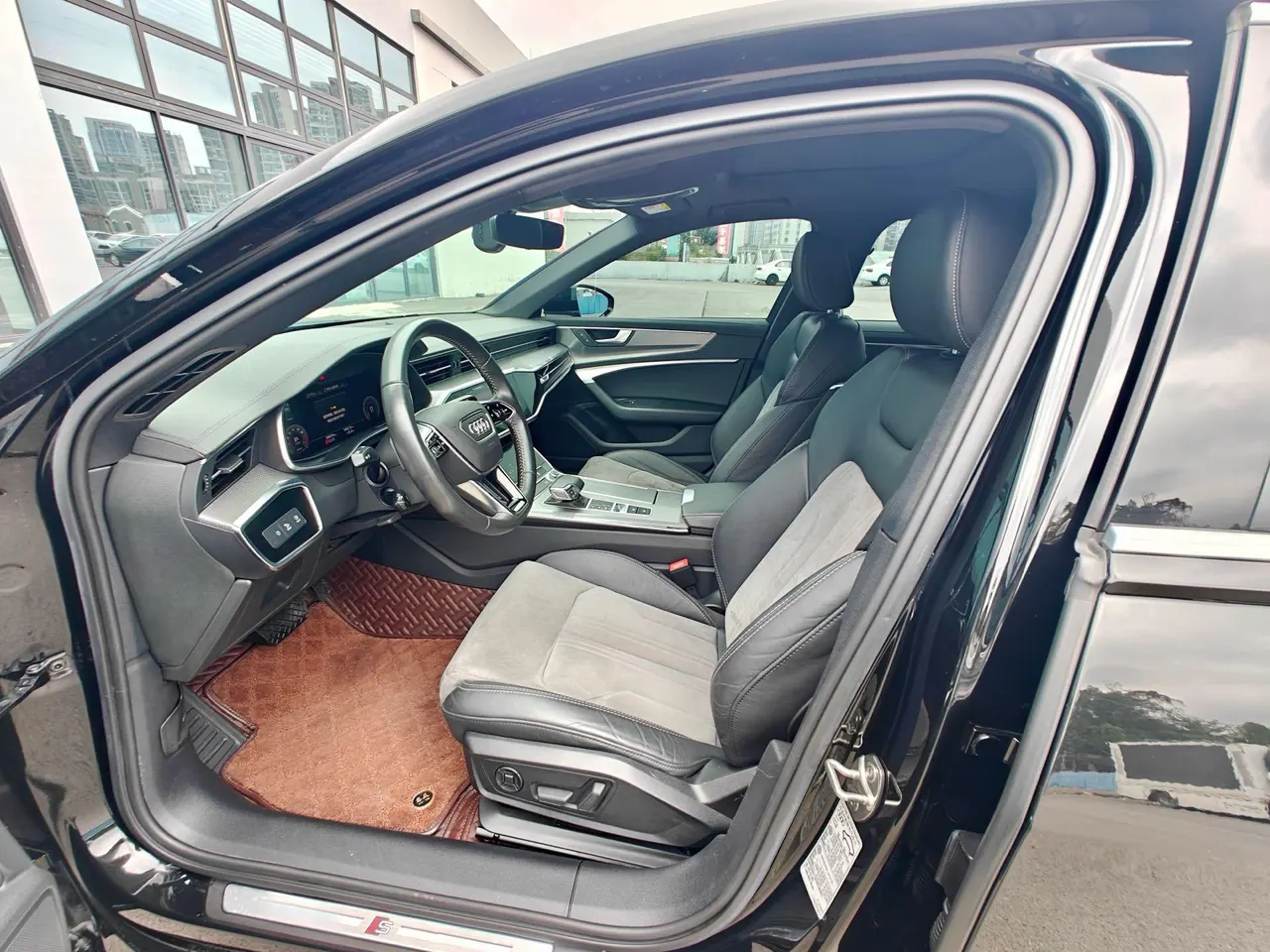 Audi 2021 A6L 2.0TFSI 40TFSI Deluxe Dynamic Automatic 3