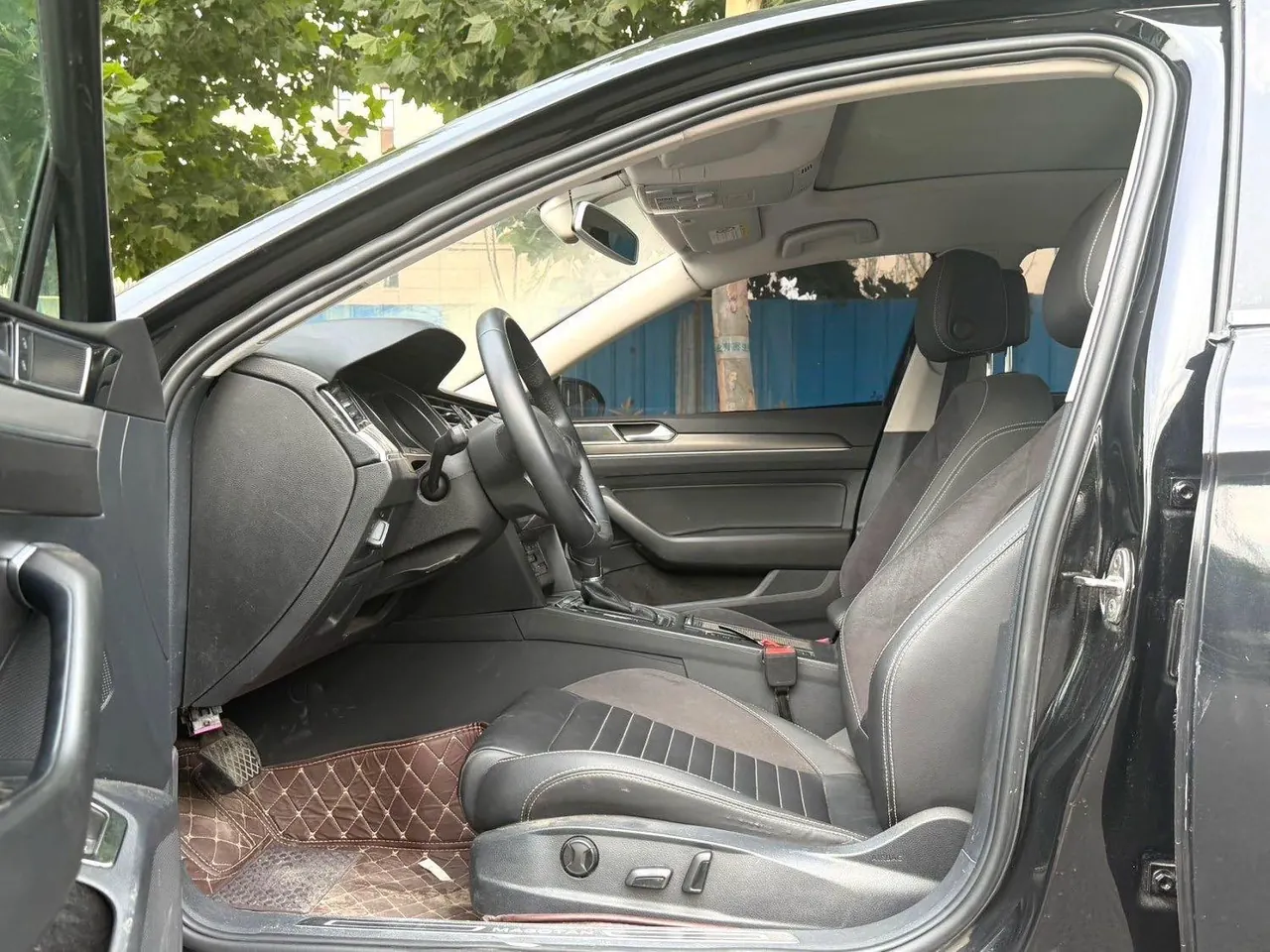 BMW 2020 X1 sDrive25Li 2.0T Leading Automatic Gear 4