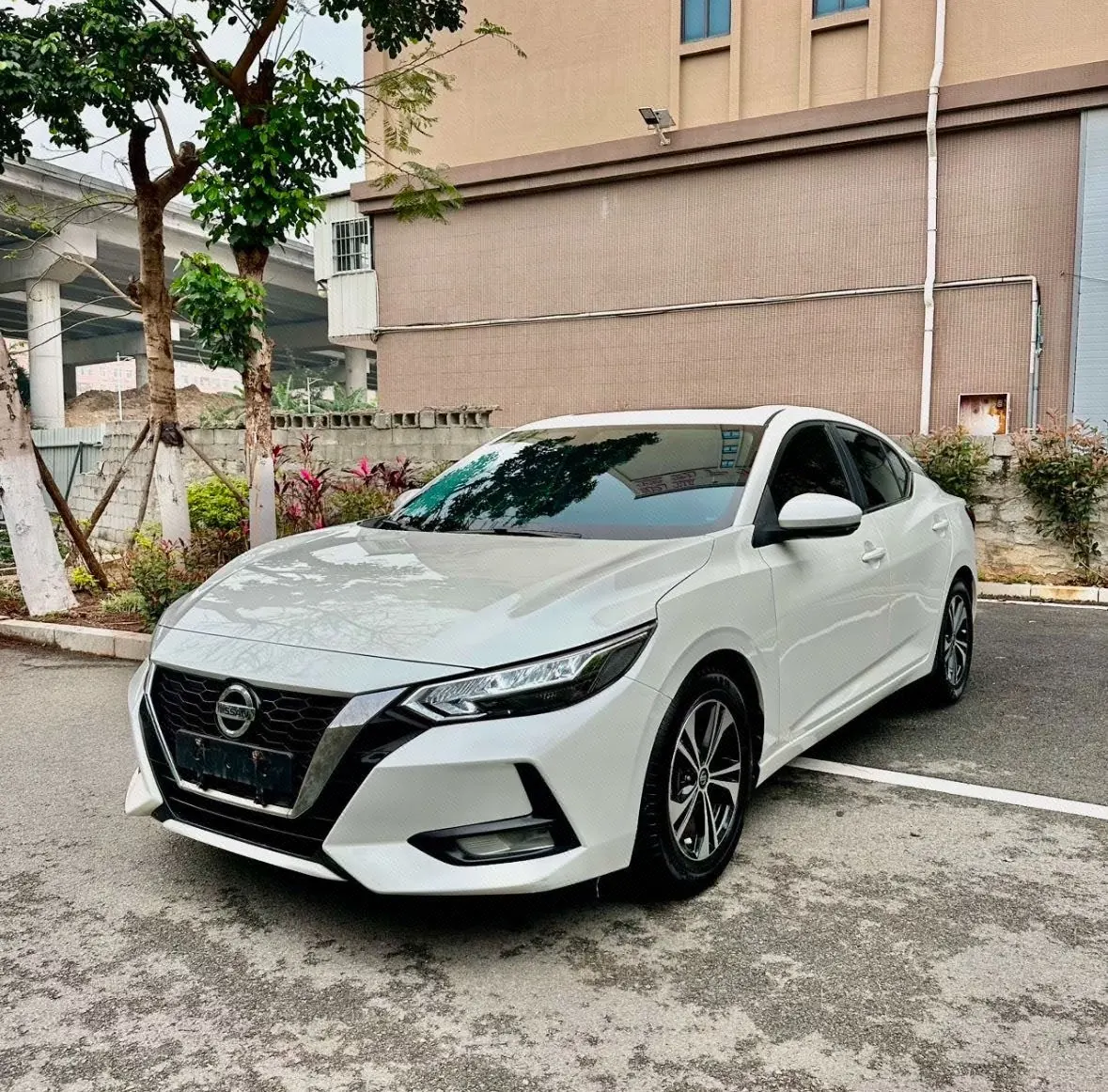 Open image lightbox: Nissan 2020 Sylphy 1.6 Stepless XL Pleasant Edition Automatic Gear