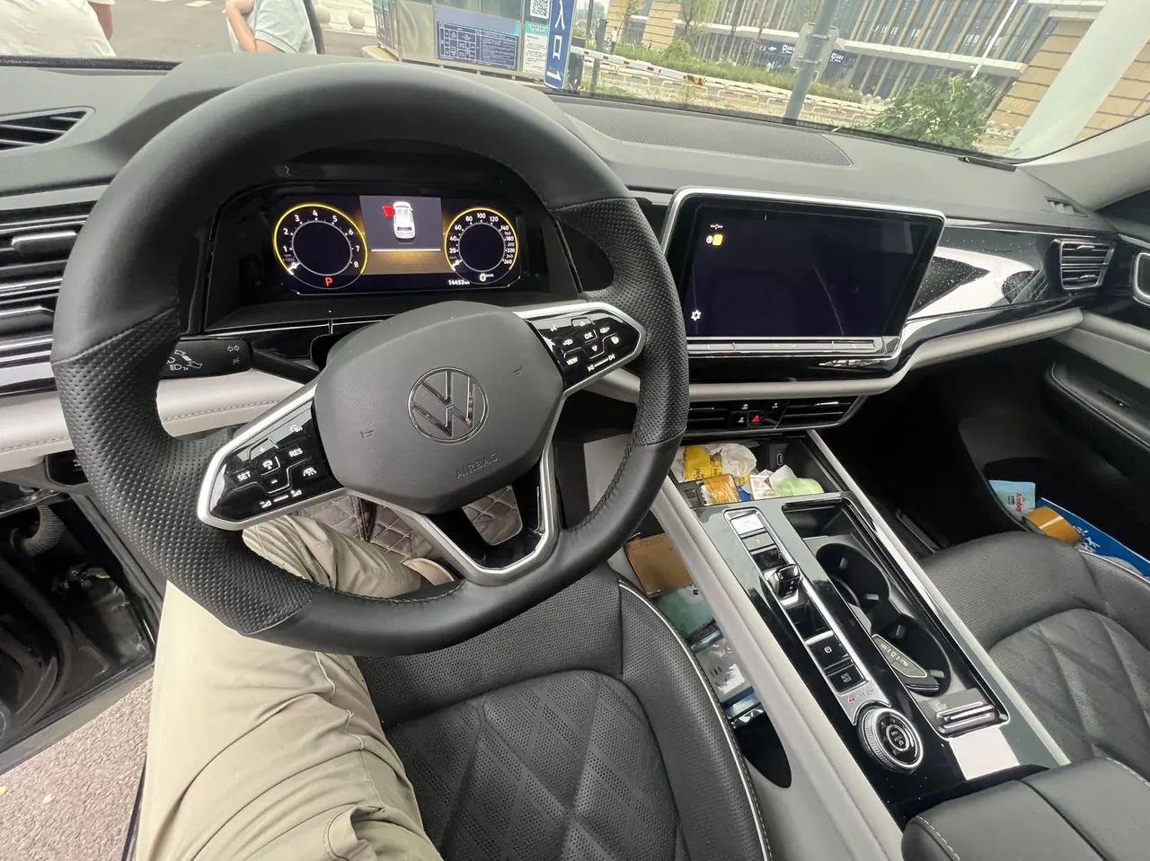 Volkswagen 2021 Tuang 2.5T 530 V6 Four-wheel Drive Respect Flagship Automatic Gear 7