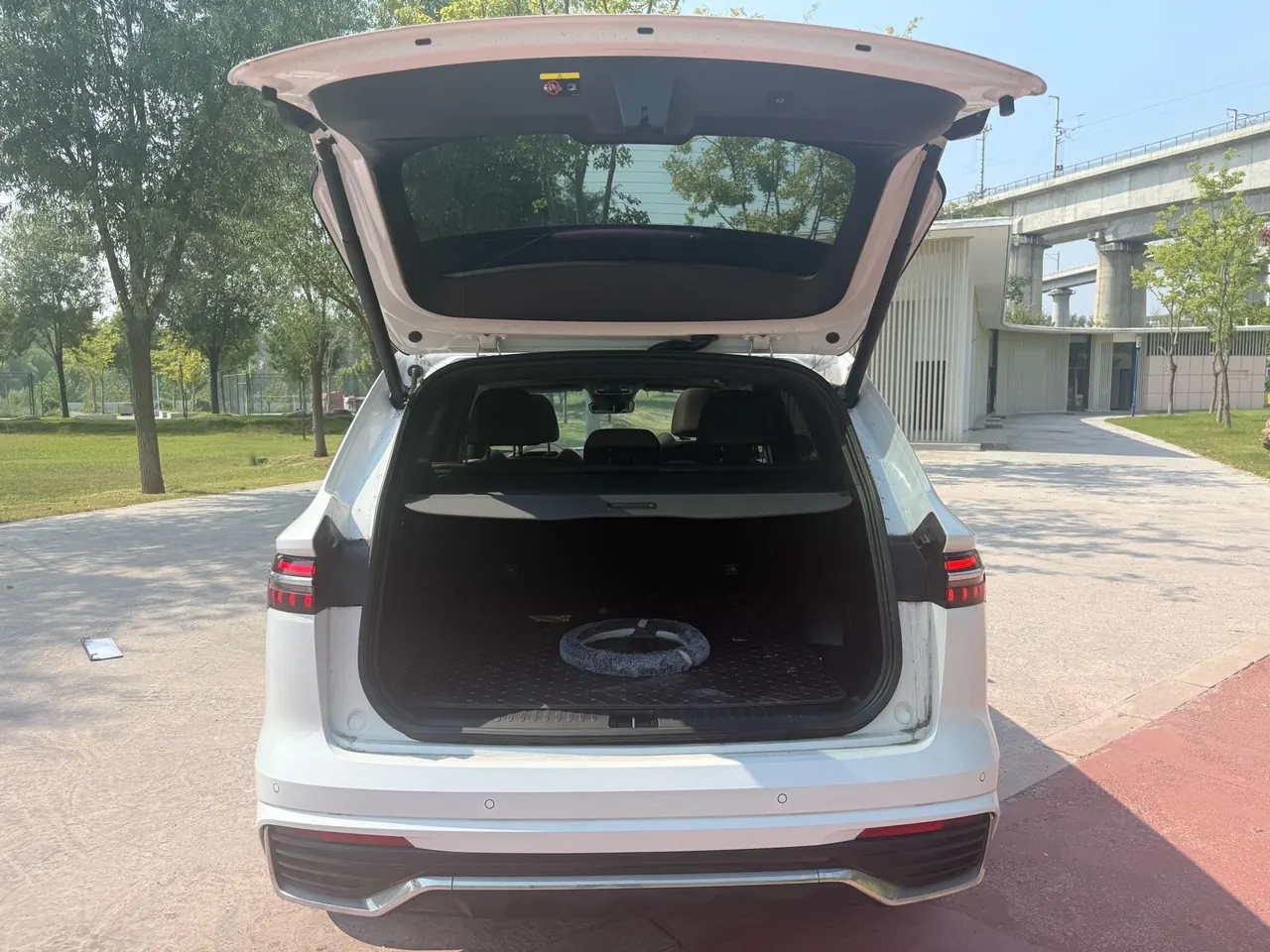 Geely 2021 XingyueL (Monjaro) 2.0TD high-power four-wheel drive flagship automatic transmission 15