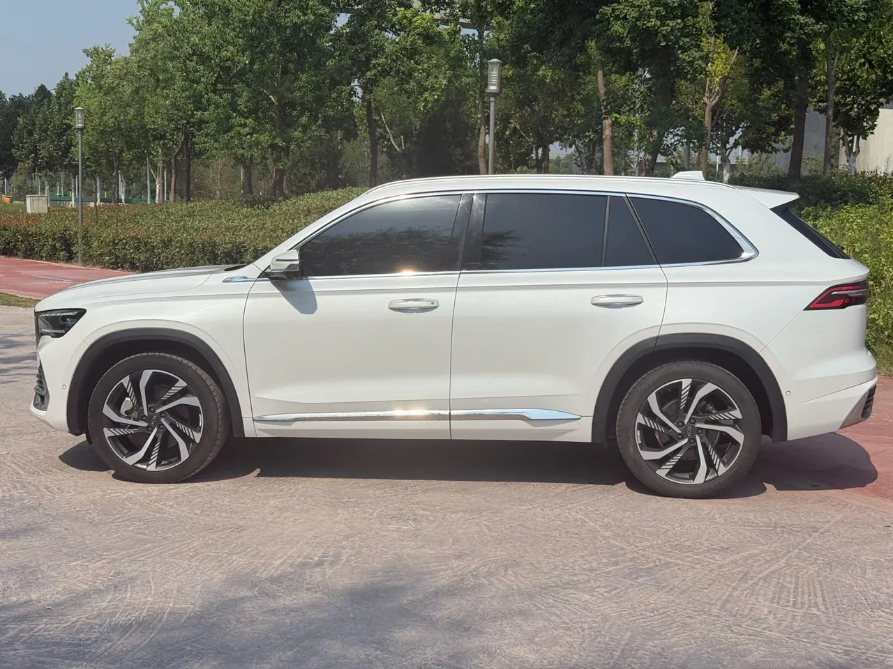 Geely 2021 XingyueL (Monjaro) 2.0TD high-power four-wheel drive flagship automatic transmission 7