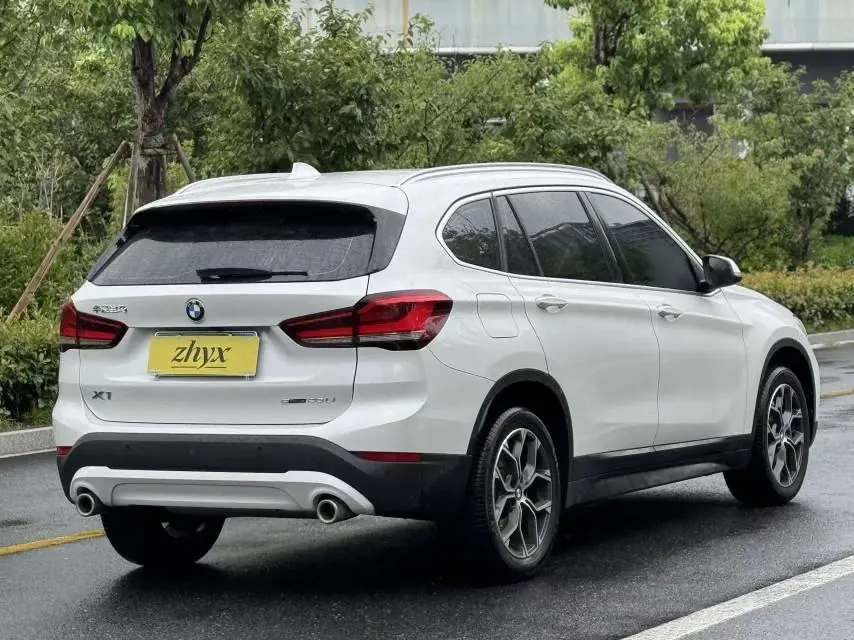 BMW 2021 X1 sDrive25Li 2.0T Leading Automatic Gear 5