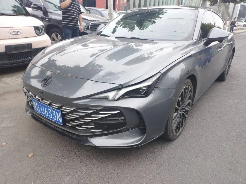 打开图片灯箱:MG 2023 MG7 1.5T to the United States elegant version of automatic gear