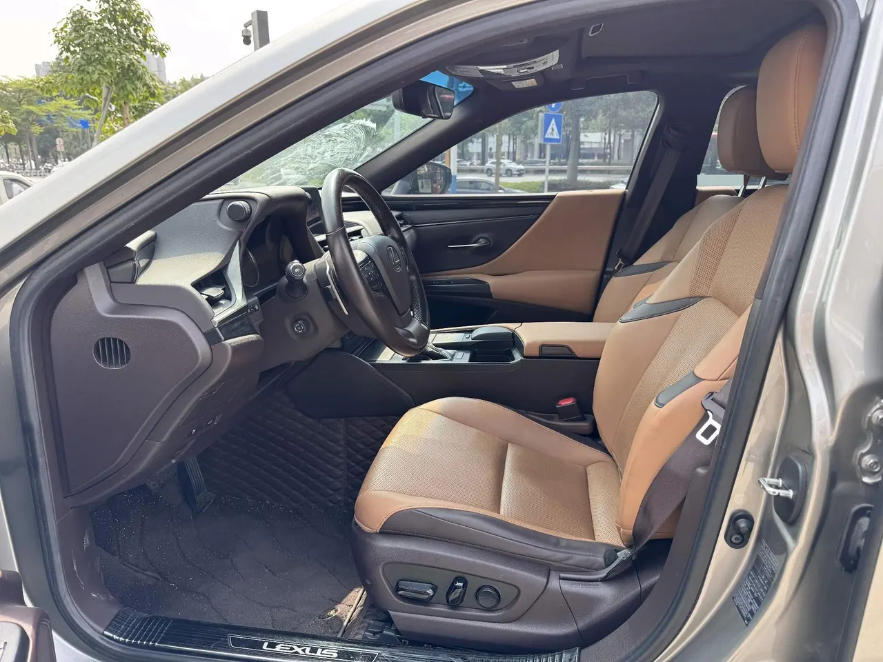 Lexus ES (Imported) 2020 ES200 2.0 Stepless Premium Edition Automatic Gear 5