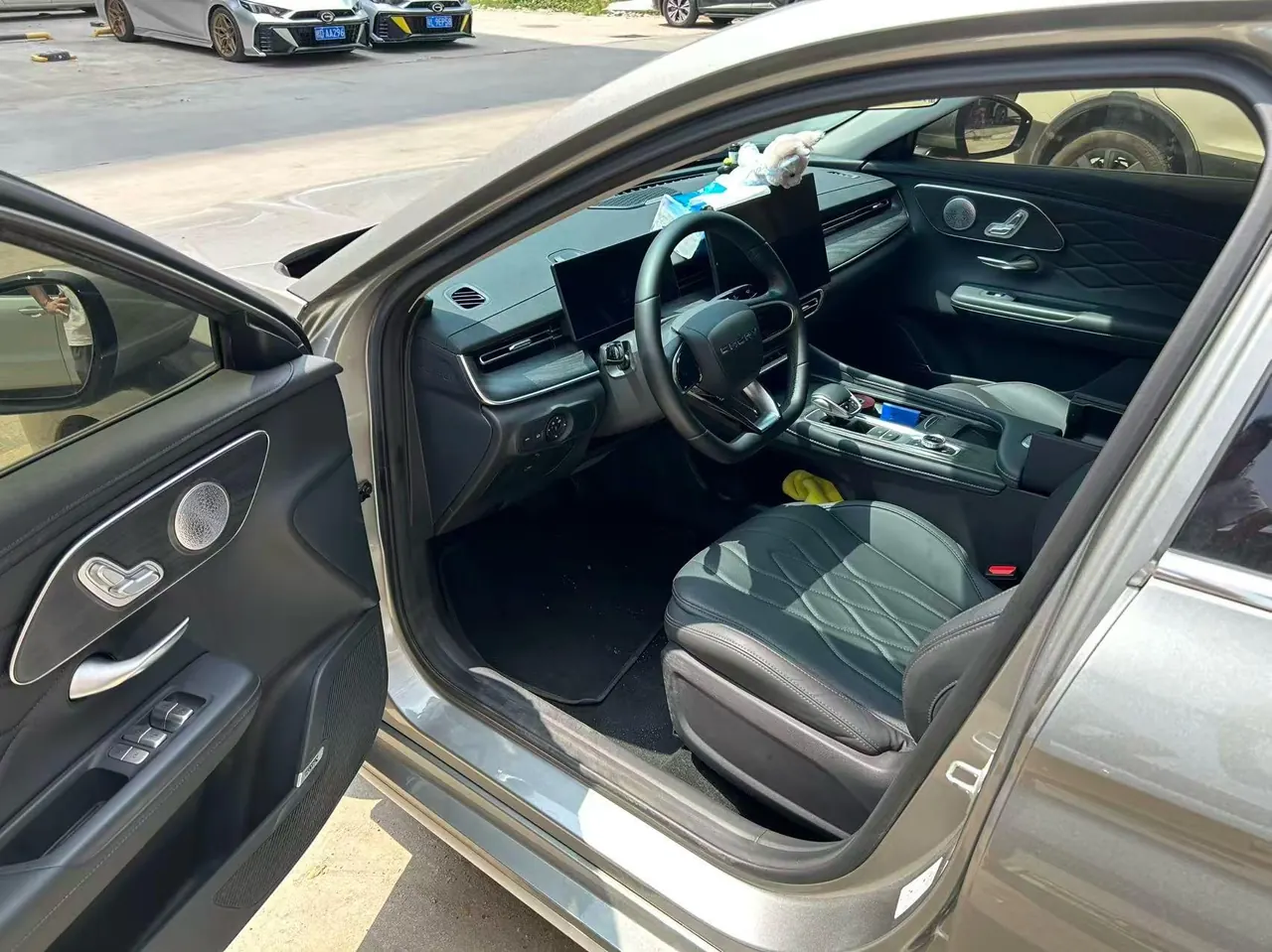 Chery 2025 Erez 8 Pro 1.6TGDI 290TGDI Comfortable Automatic Gear 2