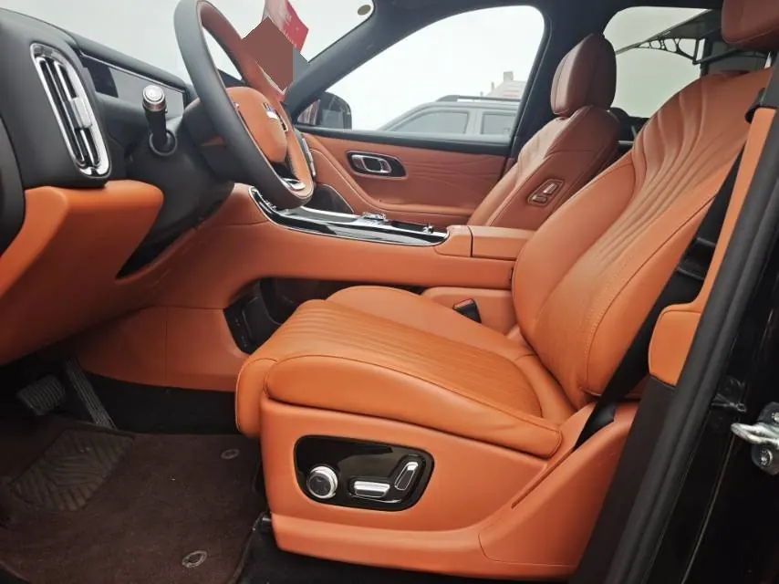 Geely Galaxy 2025 M9 1.5T 210km 4-wheel drive pilot version automatic gear 3