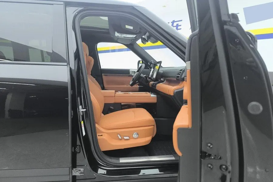 FangChengBao 2025 titanium 7 1.5T stepless 190KM four-wheel drive Max version automatic gear 8