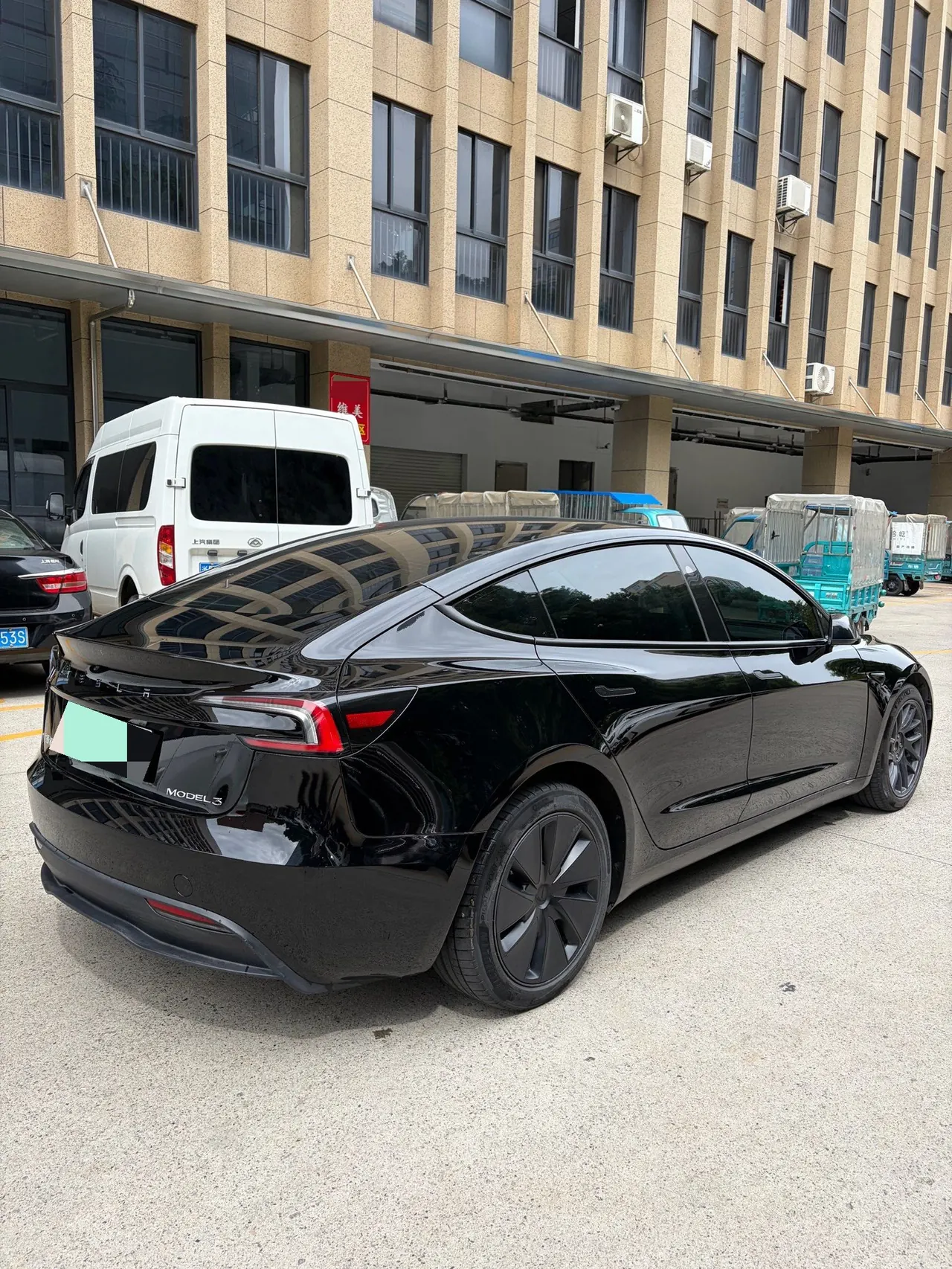 Tesla 2023 Model 3 Rejuvenation Edition Rear Wheel Drive Automatic Transmission 5