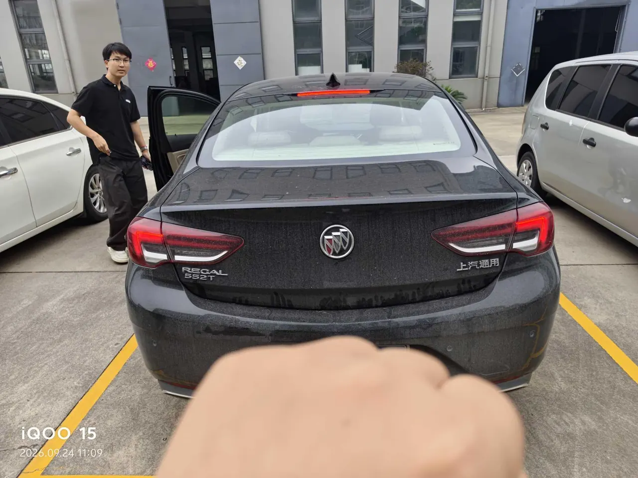 Buick 2020 Regal 1.5T 552T Elite Automatic Gear 2