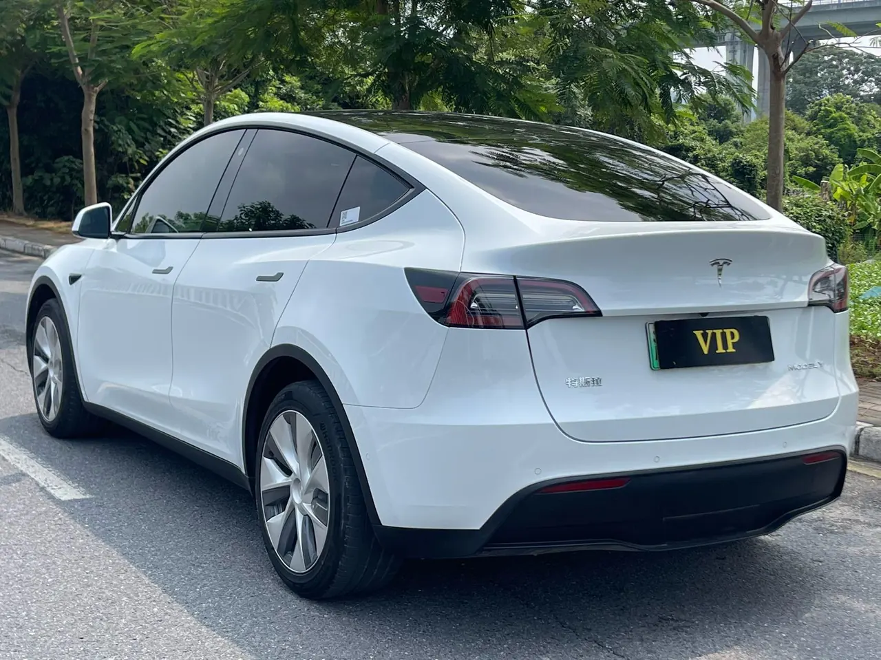 Tesla 2021 Model Y long endurance all-wheel drive version automatic transmission 9