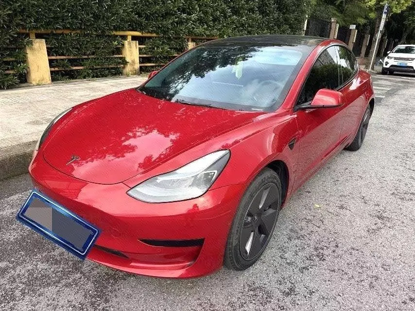 打开图片灯箱:Tesla 2022 Model 3 rear-wheel drive version of automatic transmission