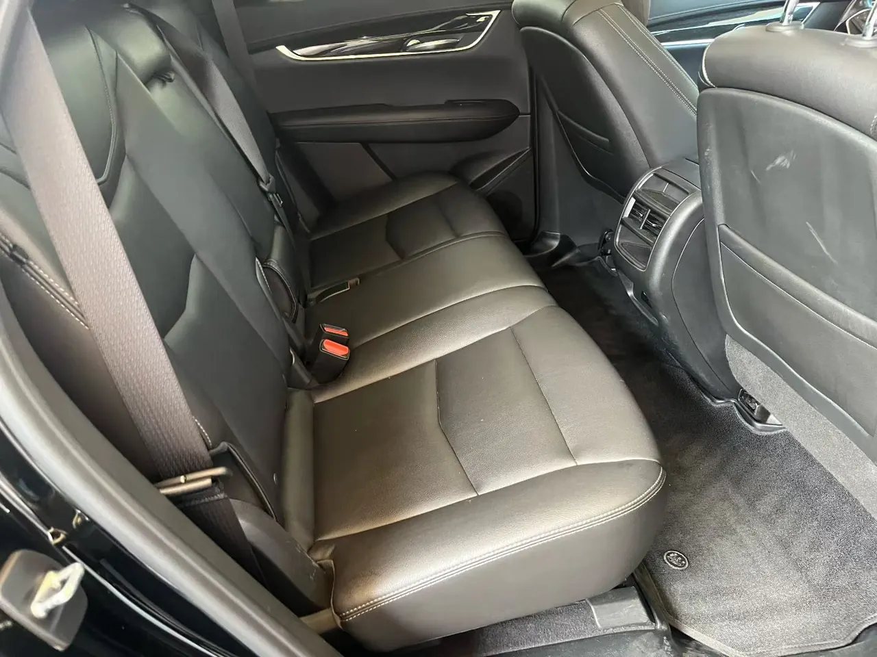 Cadillac 2022 XT5 48V 2.0T Two-Drive Luxury Automatic Gear 5