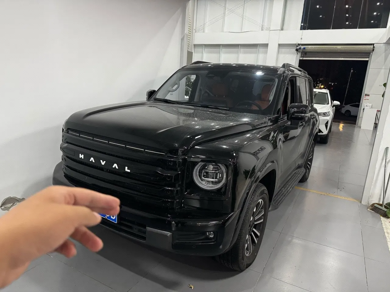 Open image lightbox: Haval 2024 H9 2.0T 4-wheel drive extension version automatic gear