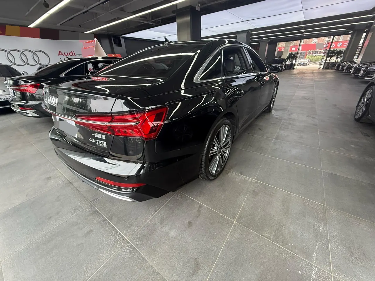 Audi 2022 A6L 2.0TFSI 45TFSI Quattro Selected Dynamic Automatic 8