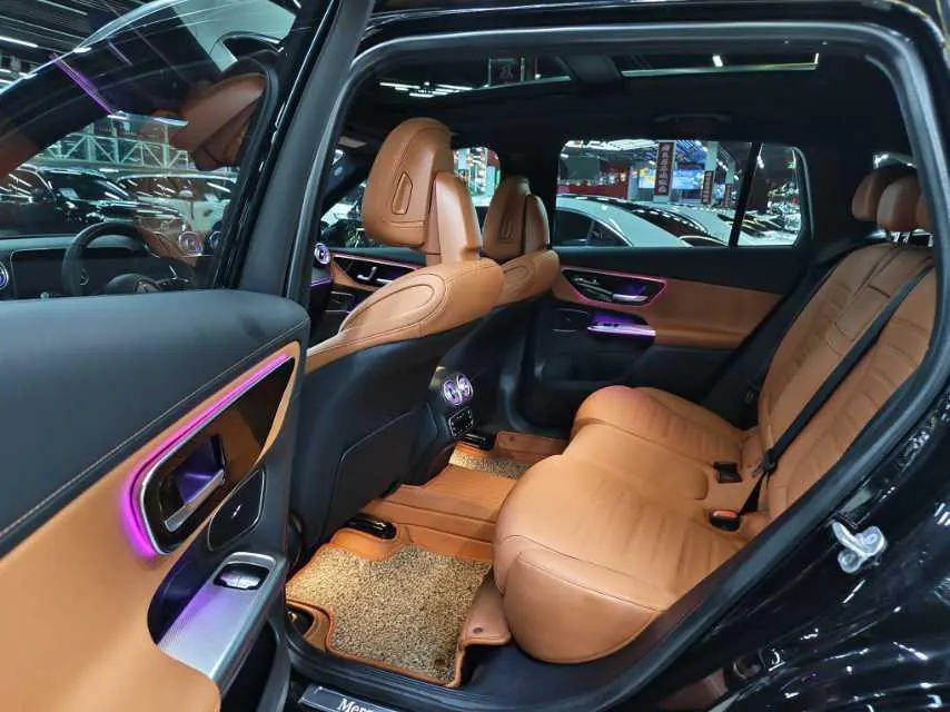 Mercedes Benz 2024 GLC 260 L 4MATIC 48V 2.0T Luxury 5-seat Automatic Gear 3
