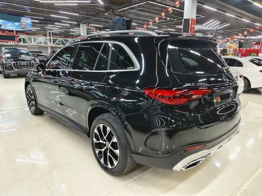 Mercedes Benz 2024 GLC 260 L 4MATIC 48V 2.0T Luxury 5-seat Automatic Gear 5