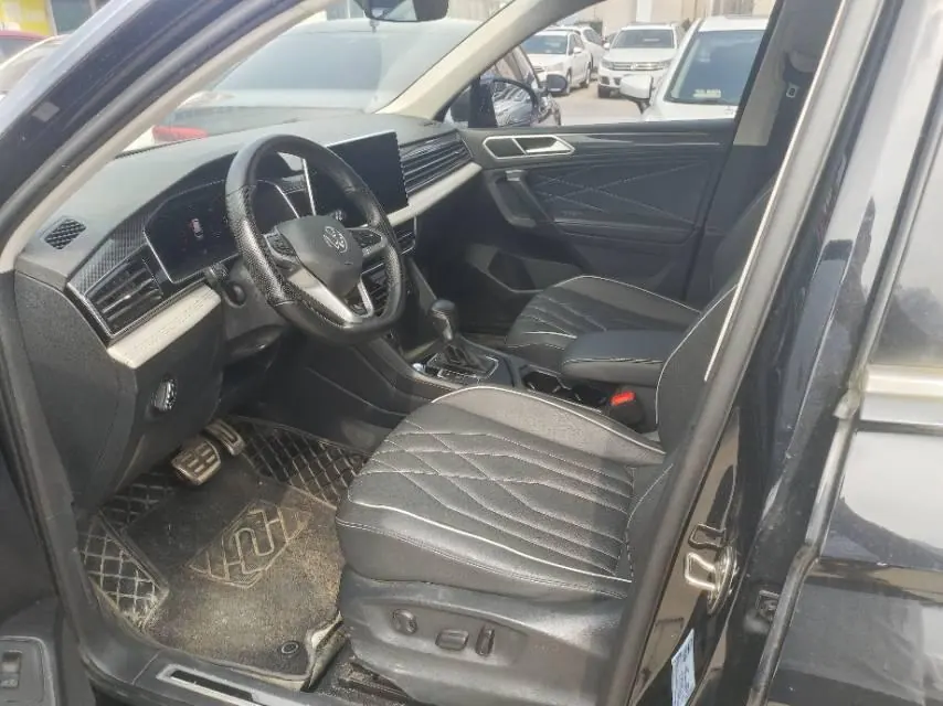 Volkswagen 2023 Tiguan L R-Line 2.0TSI 330TSI Two-Drive R-Line Yuexiang Edition (Revised) Automatic Gear 4