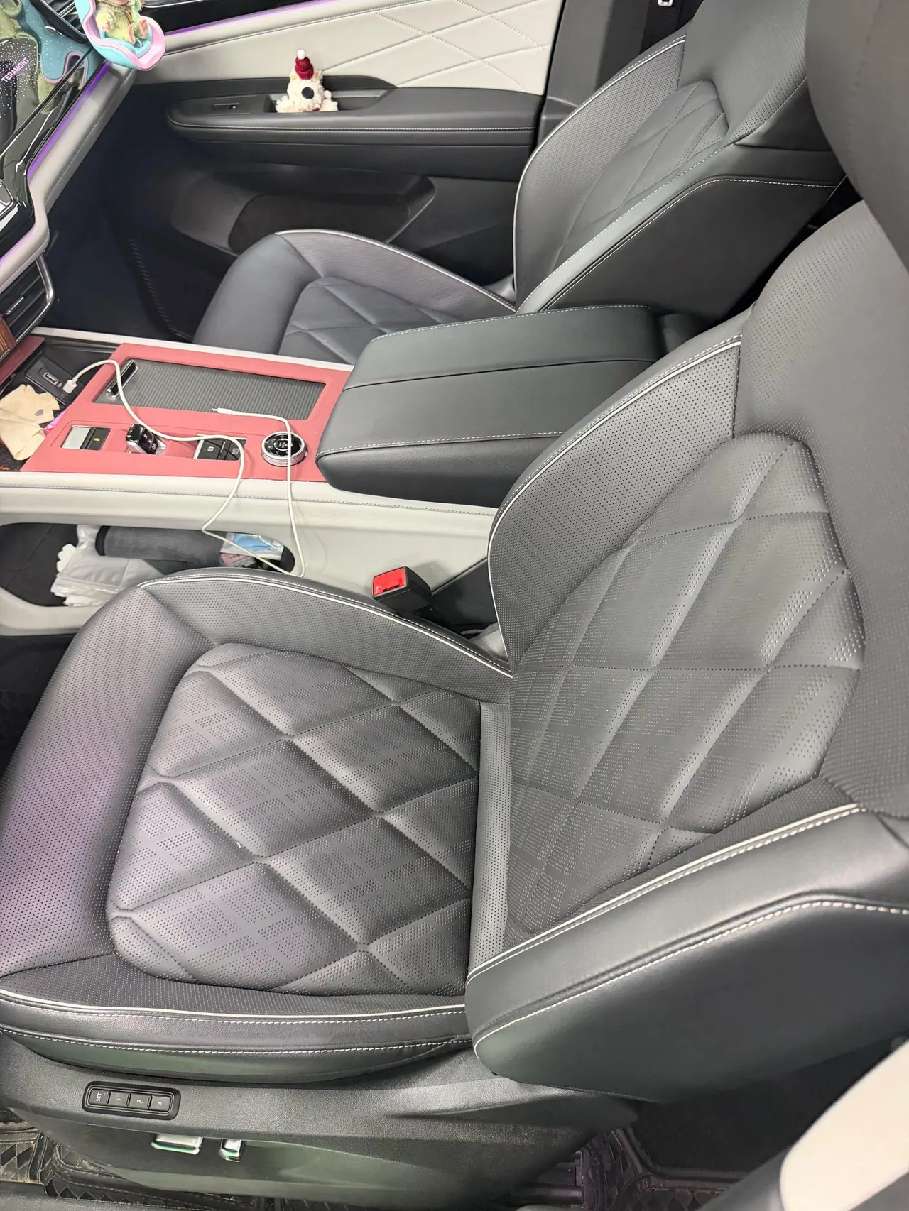 Volkswagen 2024 Tuang 2.0TSI 380TSI 4WD Longxiang Edition Automatic Gear 5