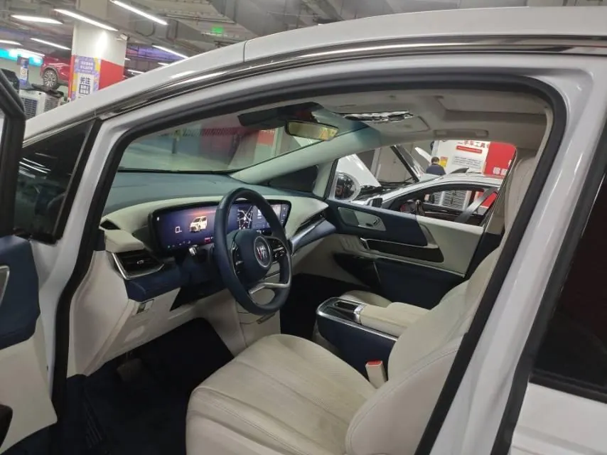 Buick 2023 Century 48V 2.0T Yunshi Edition 6-seat Automatic Gear 3