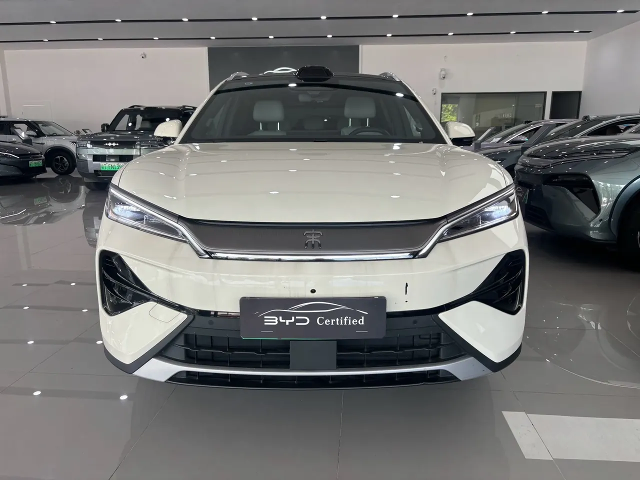 BYD 2026 Song Ultra EV 710KM Exceed Automatic Transmission 5