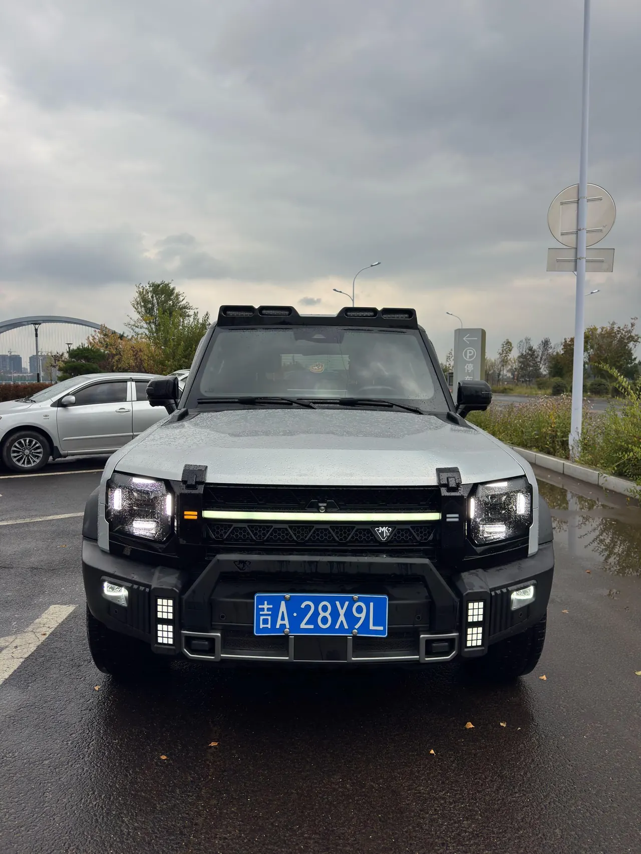 Jetour 2024 Traveler 2.0T Four-Wheel-Drive Cross-Country PRO Entertainment Version Automatic Transmission 4