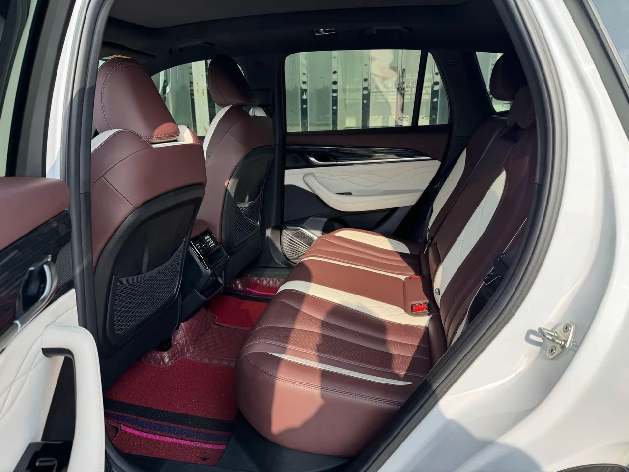 Geely 2024 XingyueL (Monjaro) 2.0TD high-power two-wheel drive cloud version automatic gear 3