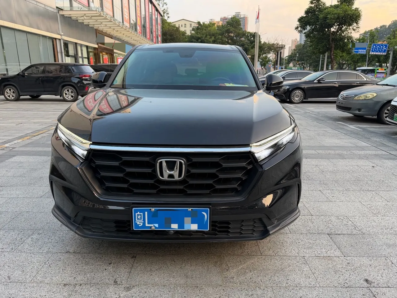 Honda 2023 CR-V 1.5T Stepless 240TURBO Two-Drive Enliveness Edition Automatic Gear 2