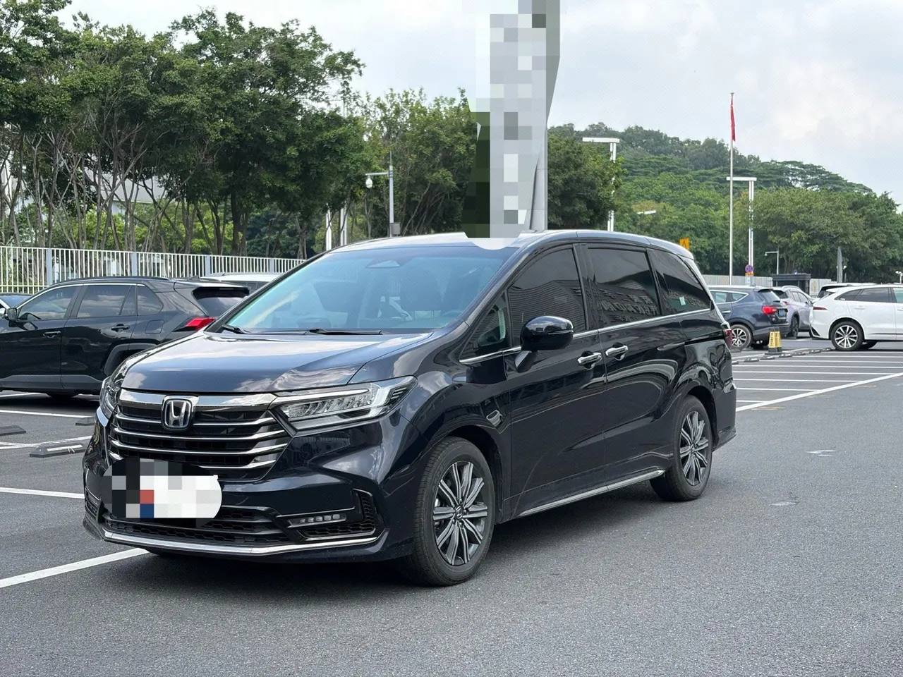 Open image lightbox: Honda 2024 Odyssey Hybrid 2.0 Stepless Sharp and Leading Edition Automatic Gear