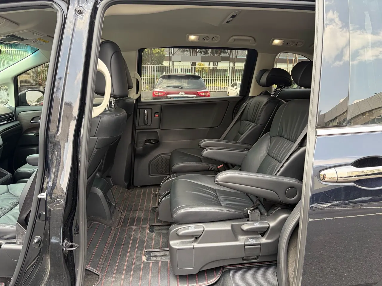 Honda 2024 Odyssey Hybrid 2.0 Stepless Sharp and Leading Edition Automatic Gear 4