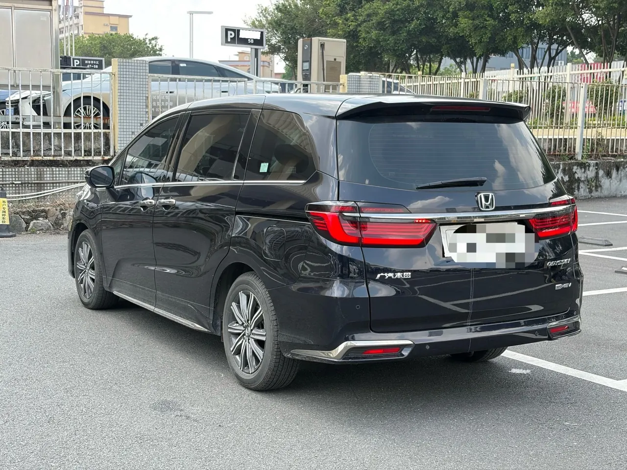 Honda 2024 Odyssey Hybrid 2.0 Stepless Sharp and Leading Edition Automatic Gear 7