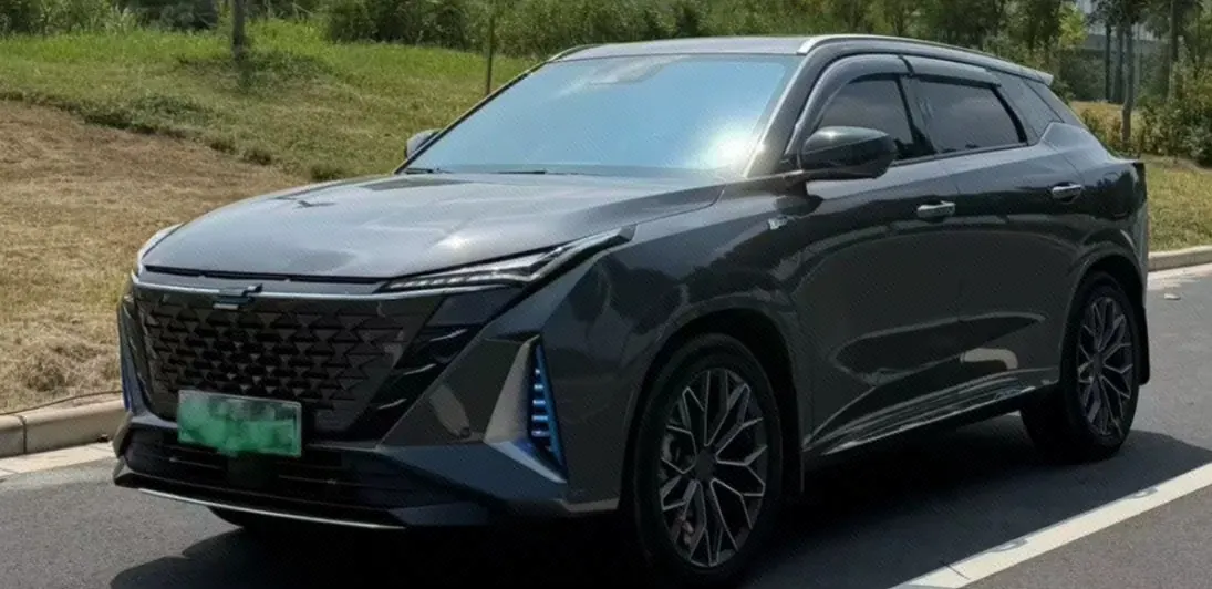 Открыть галерею: Oshan 2023 Z6 iDD 1.5T Three Clutch 150KM Flagship Automatic Gear