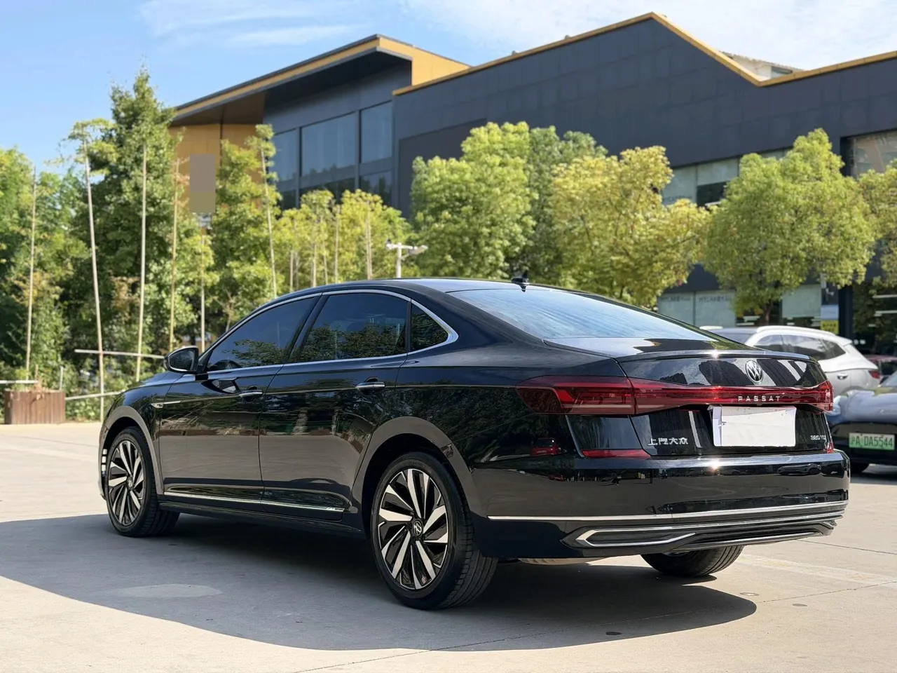 Volkswagen 2024 Passat 2.0TSI 380TSI Elite Edition Automatic 5