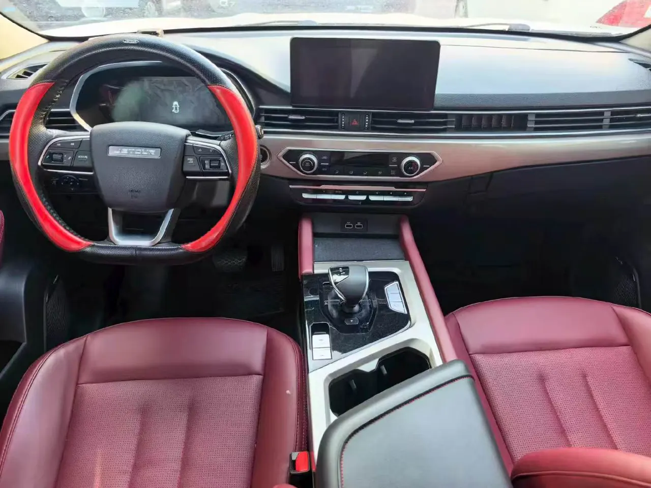 Jetour 2023 X70 1.5T Exceed PRO Edition 5-seat Automatic Gear 4